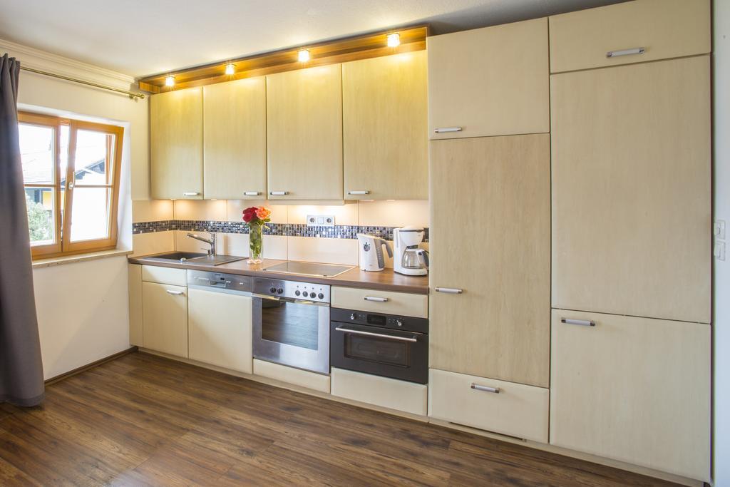 Golden Gapa Central Apartment 4 Гармиш-Партенкирхен Номер фото