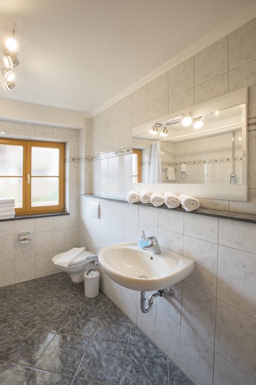 Golden Gapa Central Apartment 4 Гармиш-Партенкирхен Номер фото